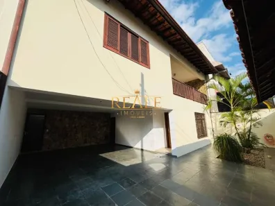 Casa com 3 Quartos para alugar, 200m² no Centro, Vinhedo