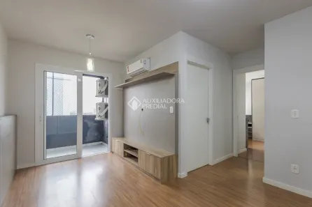 Apartamento com 2 Quartos para alugar, 45m² no Centro, Canoas