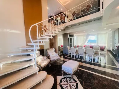 Cobertura com 4 Quartos à venda, 260m² no Centro, Balneário Camboriú