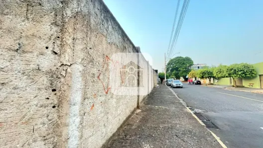 Lote/Terreno à venda, 730m² no Daniel Fonseca, Uberlândia