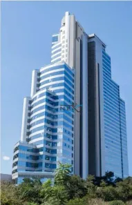 Sala Comercial para venda ou aluguel, 40m² no Green Valley Alphaville, Barueri