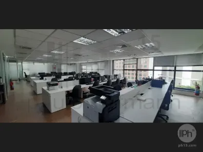 Sala Comercial para alugar, 324m² no Vila Olímpia, São Paulo