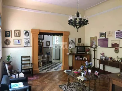 Imóvel Comercial com 4 Quartos à venda, 320m² no Fundinho, Uberlândia