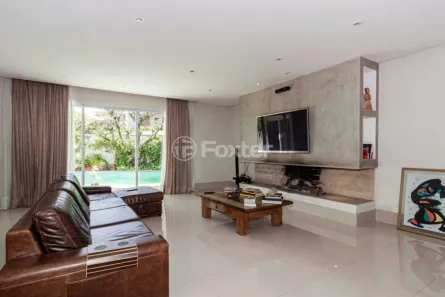 Casa com 4 Quartos à venda, 600m² no Bela Aliança, São Paulo