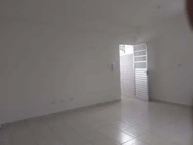 Apartamento para alugar, 17m² no Vila Gustavo, São Paulo