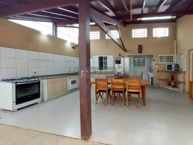 Casa com 3 Quartos à venda, 210m² no Jardim do Trevo, Campinas