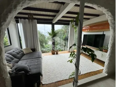 Casa com 4 Quartos à venda, 100m² no Ponta das Canas, Florianópolis