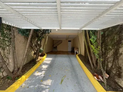 Sobrado com 4 Quartos à venda, 180m² no Parque Boturussu, São Paulo