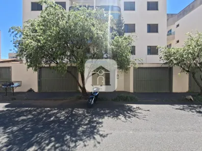 Apartamento com 3 Quartos para alugar, 90m² no Santa Mônica, Uberlândia