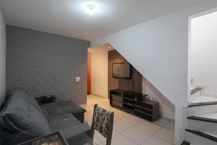 Casa com 2 Quartos à venda, 65m² no Tijuca, Contagem