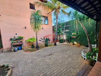 Casa com 3 Quartos à venda, 321m² no Nova Suíssa, Belo Horizonte