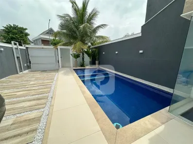 Sobrado com 5 Quartos à venda, 350m² no Recreio dos Bandeirantes, Rio de Janeiro