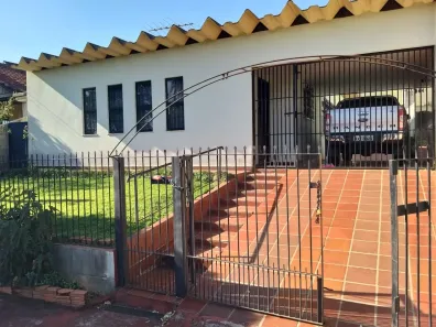 Casa com 3 Quartos à venda, 196m² no Santos Dumont, Londrina