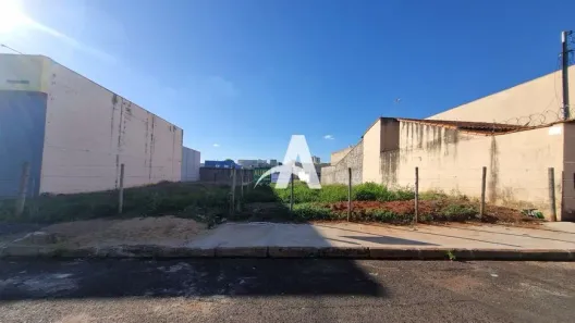 Lote/Terreno para alugar, 1200m² no Daniel Fonseca, Uberlândia