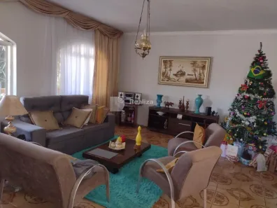 Casa com 4 Quartos à venda, 300m² no Jardim das Nações, Taubaté