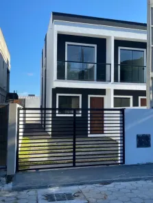 Sobrado com 2 Quartos à venda, 90m² no São João do Rio Vermelho, Florianópolis