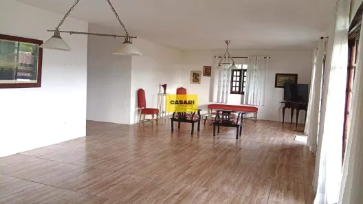 Casa com 8 Quartos para alugar, 350m² no Dos Finco, São Bernardo do Campo
