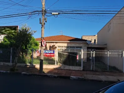 Casa com 3 Quartos à venda, 200m² no Centro, Araraquara