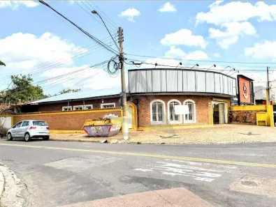 Imóvel Comercial com 3 Quartos para alugar, 247m² no Jardim Santana, Campinas