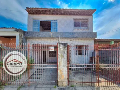 Casa com 5 Quartos à venda, 200m² no Atalaia, Aracaju
