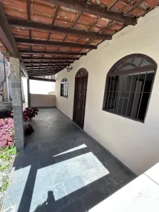 Casa com 2 Quartos para alugar, 60m² no Jardim Mariléa, Rio das Ostras