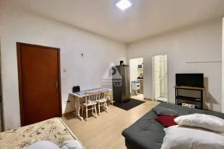 Kitnet com 1 Quarto à venda, 27m² no Copacabana, Rio de Janeiro