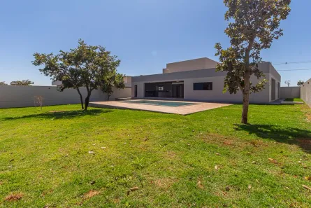 Casa de Condomínio com 4 Quartos à venda, 306m² no Estância Vargem Bonita, Senador Canedo