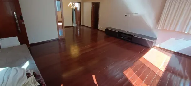 Apartamento com 3 Quartos para alugar, 137m² no Setor Bueno, Goiânia