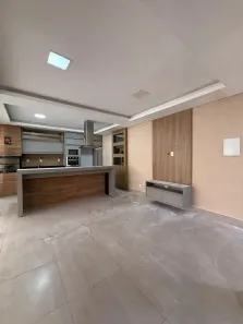 Sobrado com 3 Quartos à venda, 170m² no Ribeirão do Lipa, Cuiabá