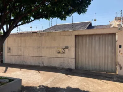 Casa com 3 Quartos à venda, 202m² no Bandeirantes, Londrina