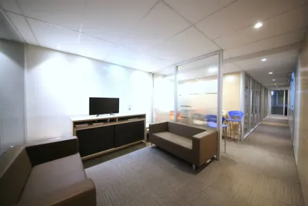 Prédio Comercial para alugar, 2850m² no República, São Paulo