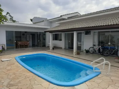 Casa de Condomínio com 3 Quartos para venda ou aluguel, 310m² no Jd Garret, Araçoiaba da Serra