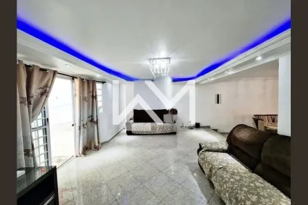 Sobrado com 3 Quartos à venda, 210m² no Jardim Santa Mena, Guarulhos