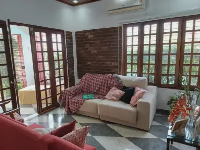 Casa com 4 Quartos à venda, 285m² no Imbiribeira, Recife