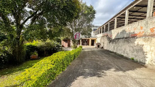 Lote/Terreno com 1 Quarto à venda, 463m² no Santa Cândida, Curitiba
