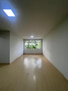 Apartamento com 3 Quartos para alugar, 110m² no Zona 04, Maringá