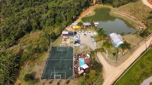 Fazenda/Sítio com 6 Quartos à venda, 15000m² no Águas Mornas, Águas Mornas