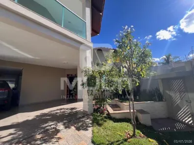 Casa com 4 Quartos à venda, 338m² no Residencial Integração, Uberlândia