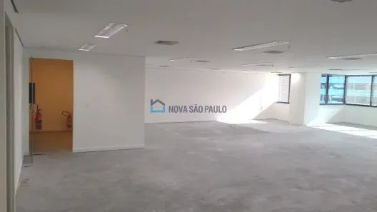 Sala Comercial para alugar, 206m² no Cidade Monções, São Paulo