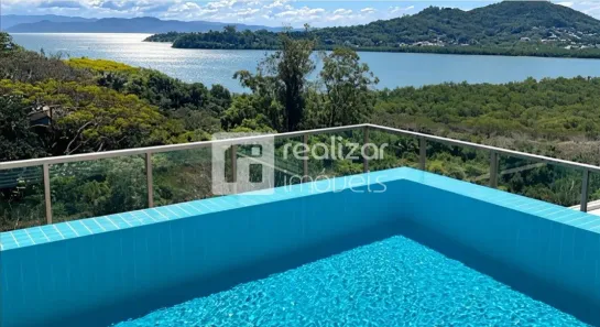 Apartamento com 2 Quartos para alugar, 110m² no João Paulo, Florianópolis