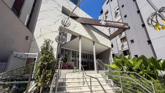 Sala Comercial para alugar, 98m² no Centro, Florianópolis