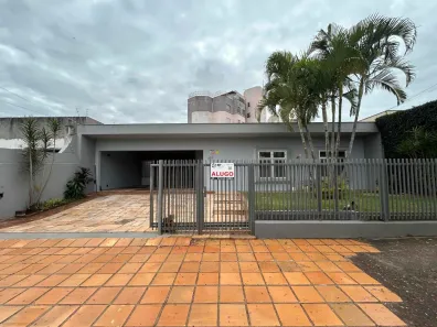Imóvel Comercial com 3 Quartos para alugar, 242m² no Nossa Senhora de Lourdes, Londrina