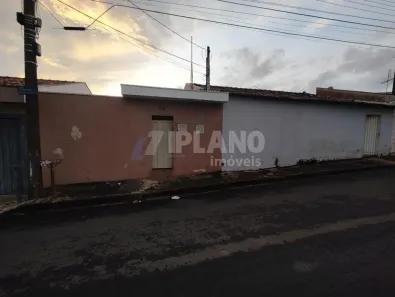 Casa com 2 Quartos à venda, 101m² no Chácara São Caetano, São Carlos
