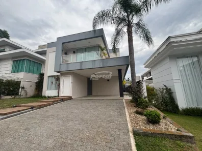 Casa de Condomínio com 3 Quartos para alugar, 250m² no Itoupava Central, Blumenau