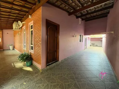 Casa com 3 Quartos à venda, 158m² no Vila Bom Jesus, Leme