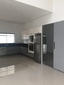 Casa de Condomínio com 3 Quartos para venda ou aluguel, 280m² no Condomínio Residencial Green Park, Taubaté