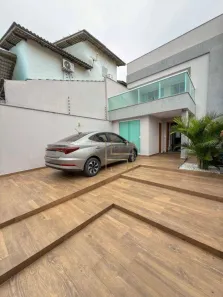 Casa com 4 Quartos à venda, 150m² no Morada de Laranjeiras, Serra
