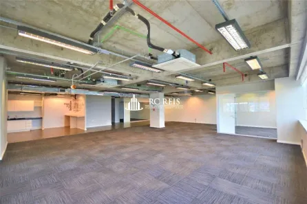 Prédio Comercial para alugar, 569m² no Tamboré, Barueri