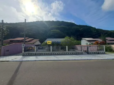 Casa com 3 Quartos à venda, 156m² no Gravatá, Penha