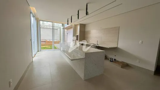 Casa com 3 Quartos à venda, 181m² no Novo Mundo, Uberlândia